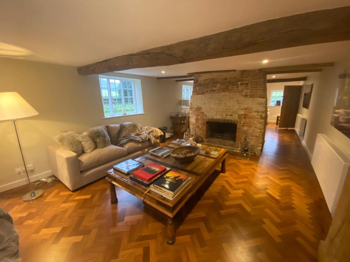 Charlton End - Goodwood Events Bed & Breakfast Chichester Bagian luar foto