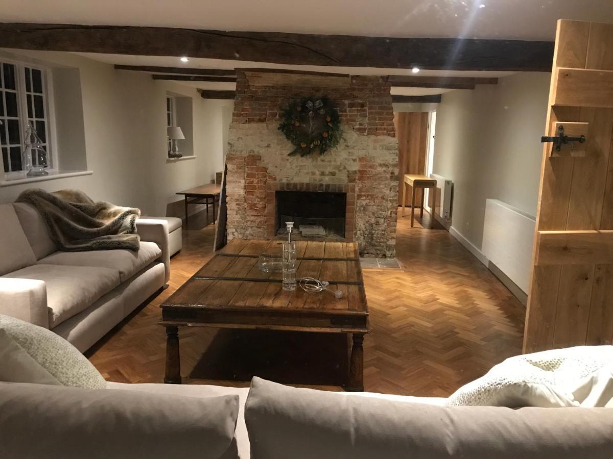 Charlton End - Goodwood Events Bed & Breakfast Chichester Bagian luar foto
